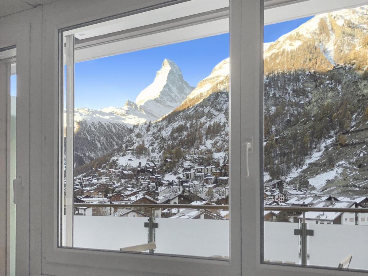 Wake Up To The Matterhorn Apartment เซอร์แมท ภายนอก รูปภาพ